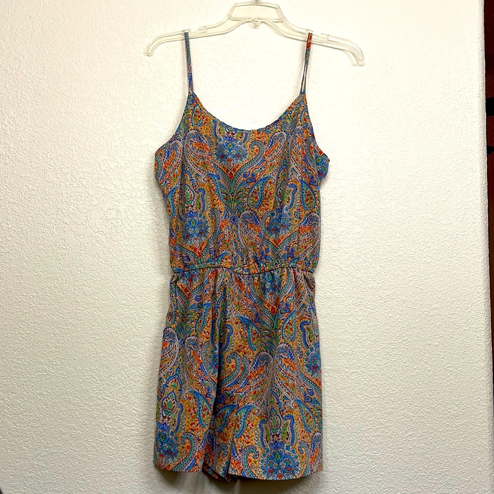 Colorful strapless romper